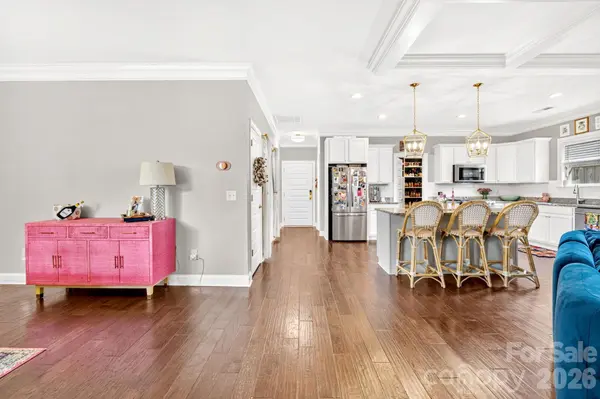 9 Winn ST, Greenville, SC 29601