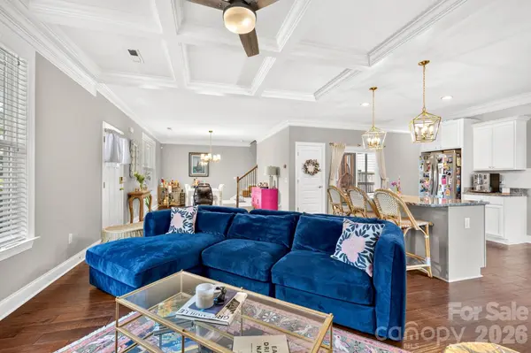 9 Winn ST, Greenville, SC 29601