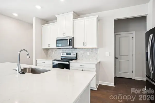 2626 Celestial DR, Newton, NC 28658