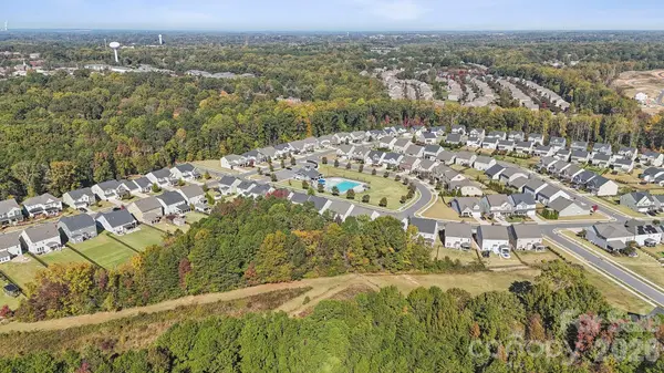 189 Goorawing LN, Mooresville, NC 28115
