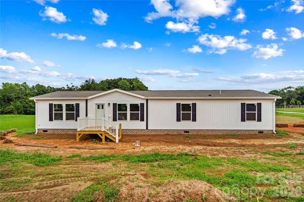 532 Eagle Mills RD, Hamptonville, NC 27020