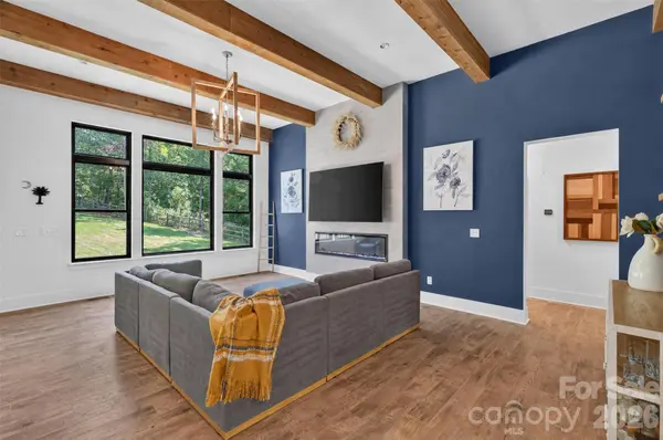 809 Woodland Forest DR, Waxhaw, NC 28173