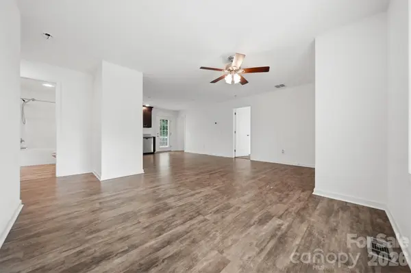 117 Falls ST, Morganton, NC 28655