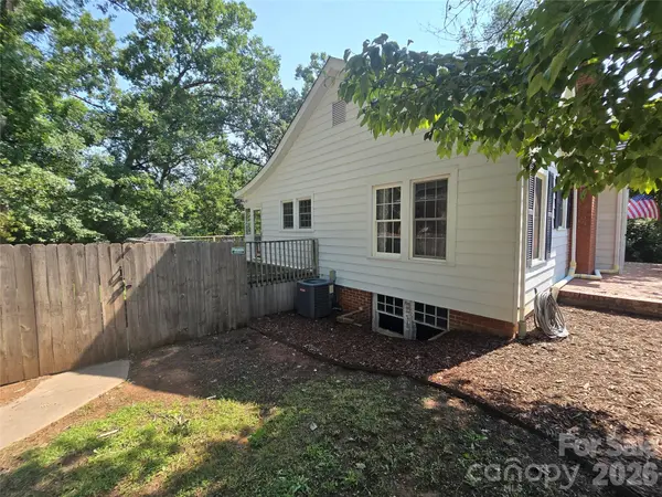 1466 White Oak AVE, Albemarle, NC 28001