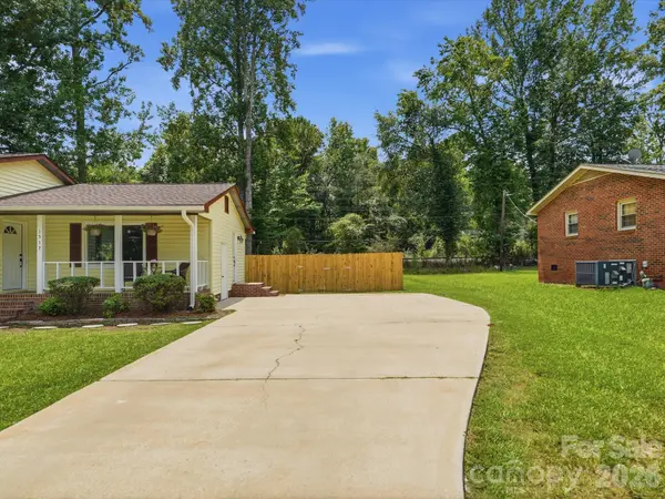 1517 Chandler PL, Lancaster, SC 29720