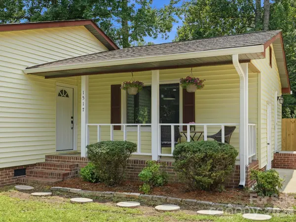 1517 Chandler PL, Lancaster, SC 29720