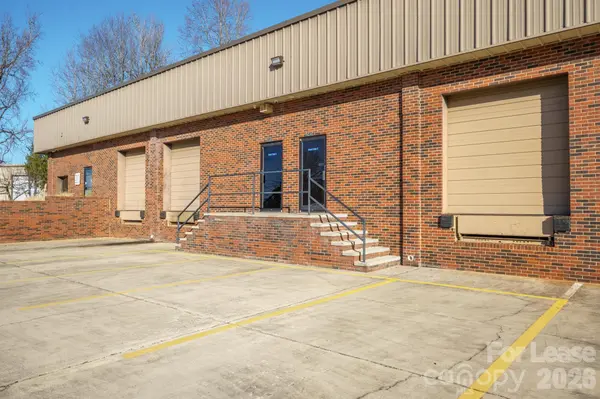 2452 Davie AVE, Statesville, NC 28625