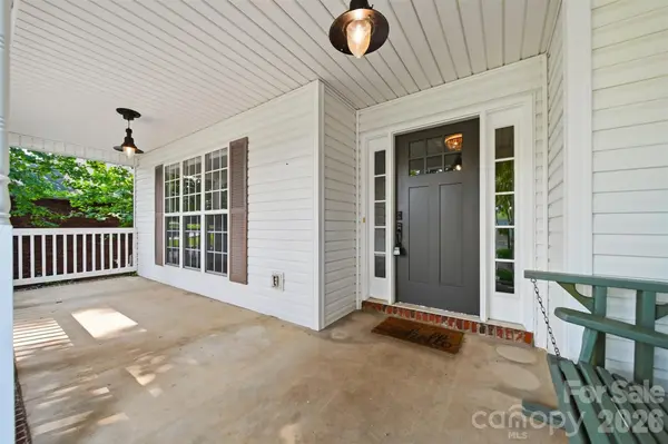 4857 32nd Street LN NE, Hickory, NC 28601