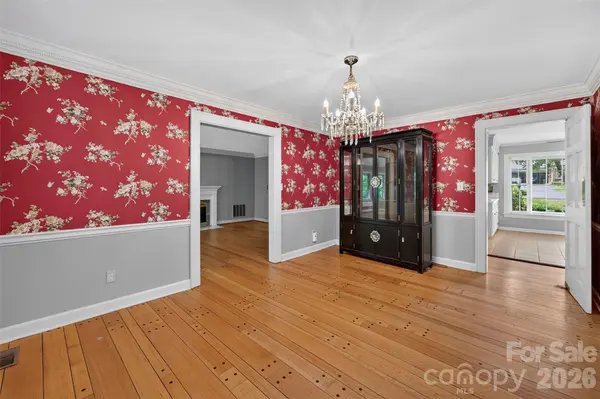 530 25th AVE NW, Hickory, NC 28601