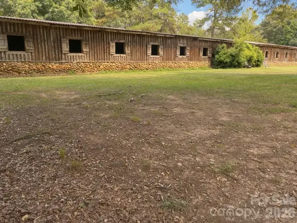 350 Vick Russell LN, Columbus, NC 28722