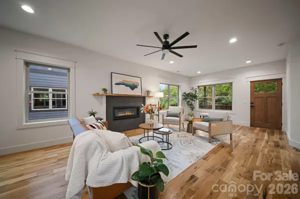 93 Glendale AVE, Asheville, NC 28803