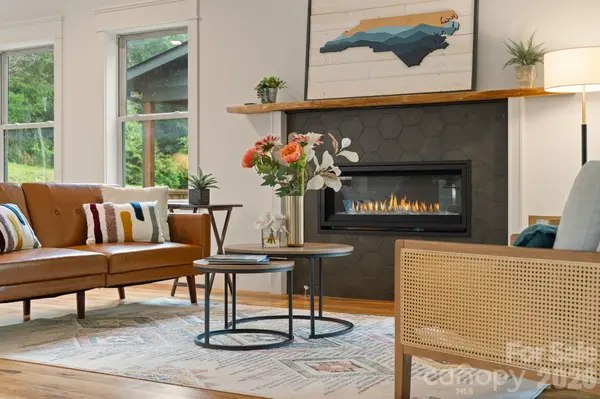 93 Glendale AVE, Asheville, NC 28803