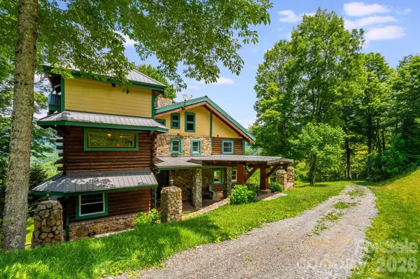 1185 Black Bear DR, Mars Hill, NC 28754