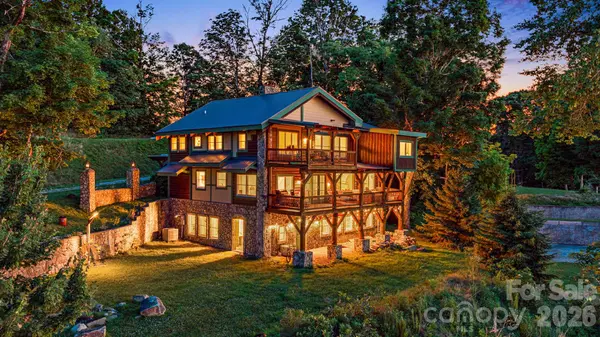 1185 Black Bear DR, Mars Hill, NC 28754