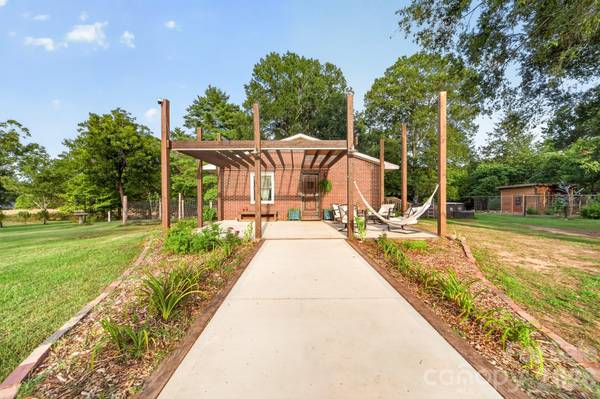 561 N Shiloh RD, York, SC 29745