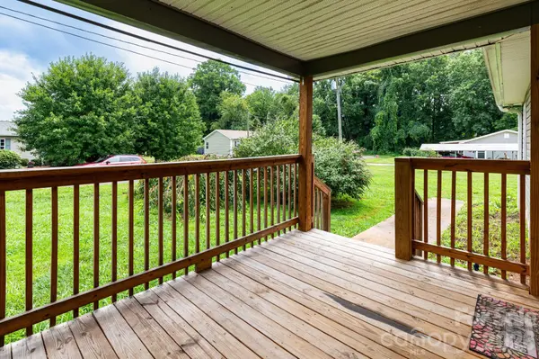 40 Eddie DR, Old Fort, NC 28762