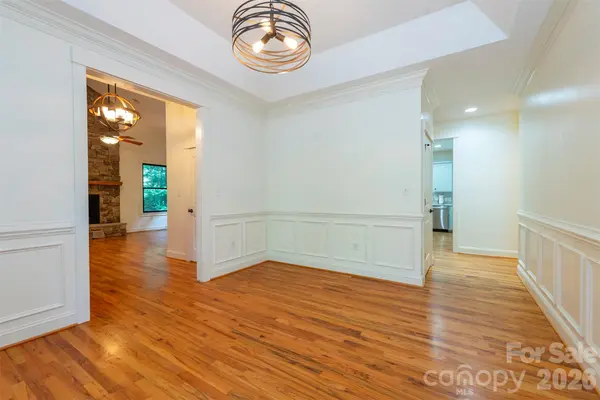 416 Ivy RD, Black Mountain, NC 28711