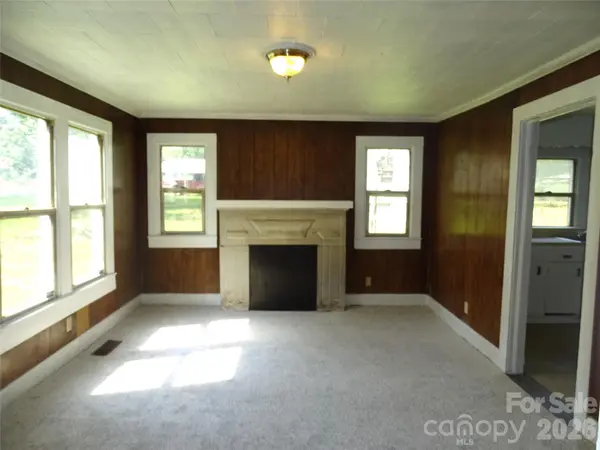 307 Goforth DR, Thomasville, NC 27360