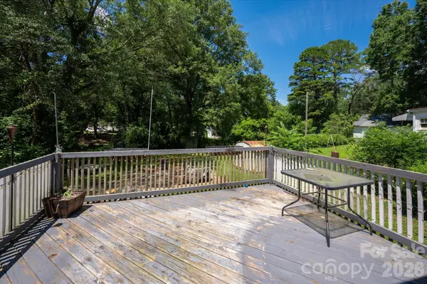 709 N Weldon ST, Gastonia, NC 28052