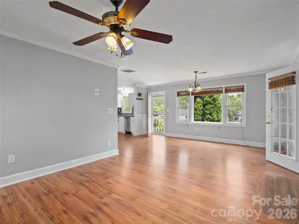 151 Meadow ST, Waynesville, NC 28786