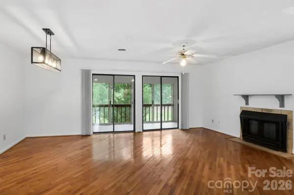 304 Birch Forest LN, Asheville, NC 28803