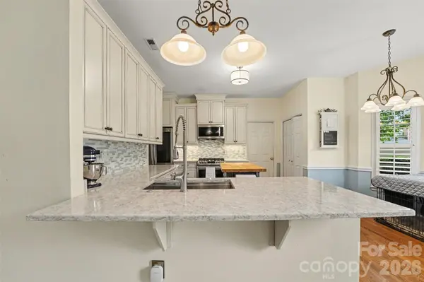 21315 Harken DR, Cornelius, NC 28031