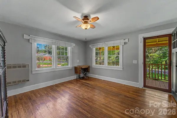 Address not disclosed, Franklin, NC 28734