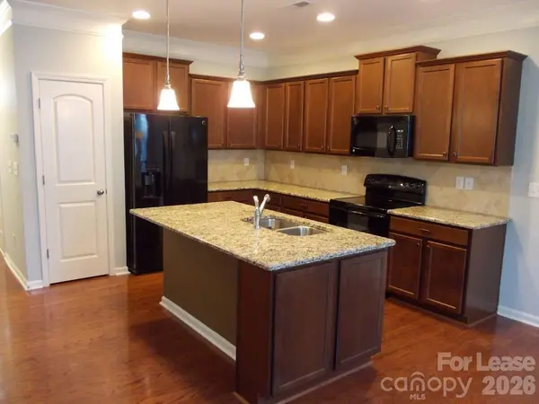 9525 Burford LN NW, Concord, NC 28027