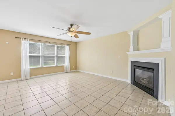 112 Nevis LN, Mooresville, NC 28115