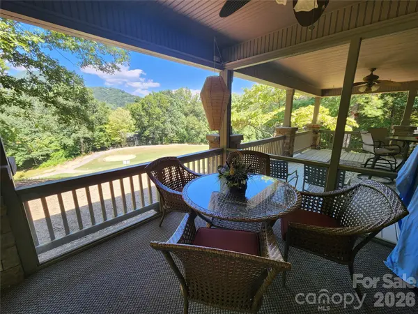 124 Huntington RD, Lake Lure, NC 28746