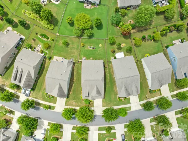 8075 Asher Chase TRL, Lancaster, SC 29720