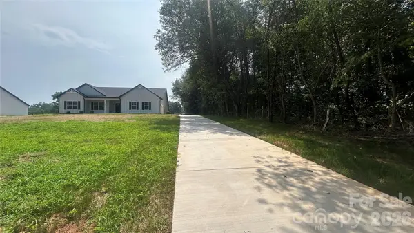 1355 Zeb Haynes RD, Maiden, NC 28650