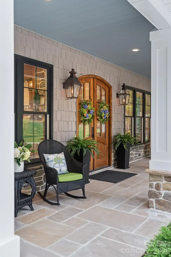 1818 Rocky Cove LN, Denton, NC 27239