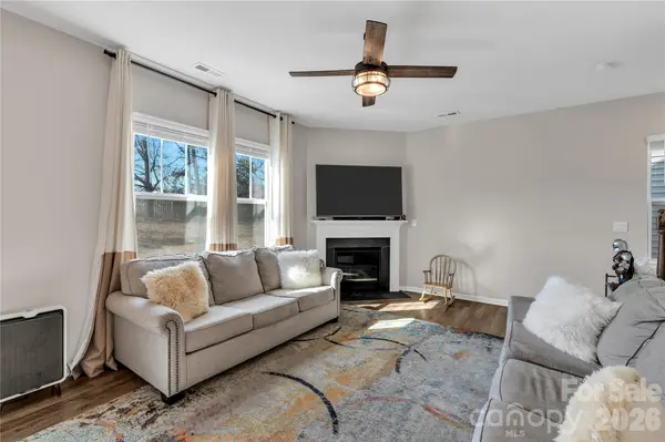 124 Sequoia Forest DR, Mooresville, NC 28117
