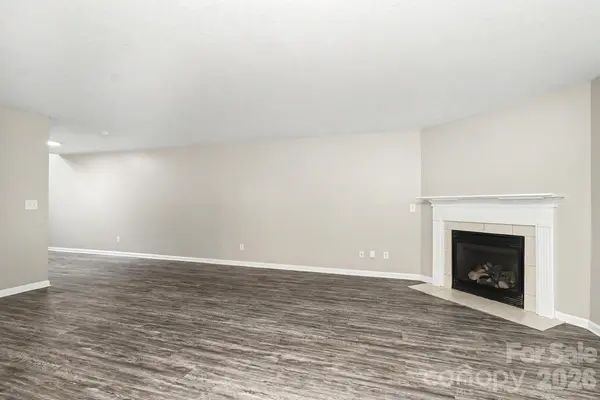 3219 Decapolis DR, Charlotte, NC 28215