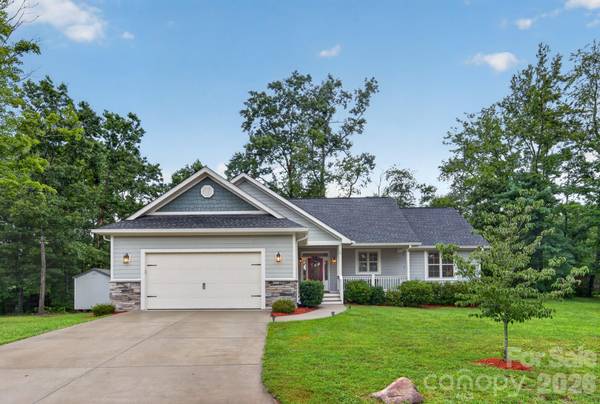 14 Wood Path LN, Arden, NC 28704