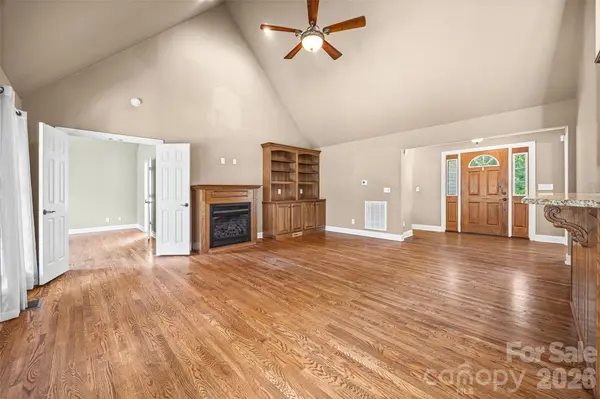 2229 Starnes RD, Edgemoor, SC 29712