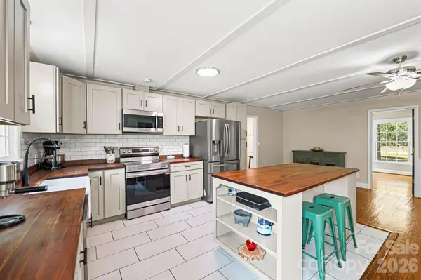 2116 Lide Springs RD, Darlington, SC 29540