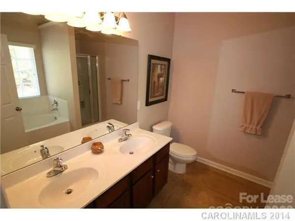 10132 Montrose DR NW, Charlotte, NC 28269