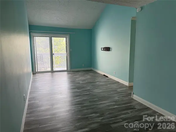 1050 21st AVE NW #66, Hickory, NC 28601