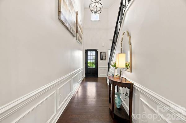 5842 Glassport LN, Charlotte, NC 28210