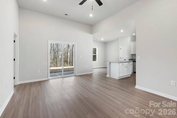 1103 Elyan PL, Richburg, SC 29729