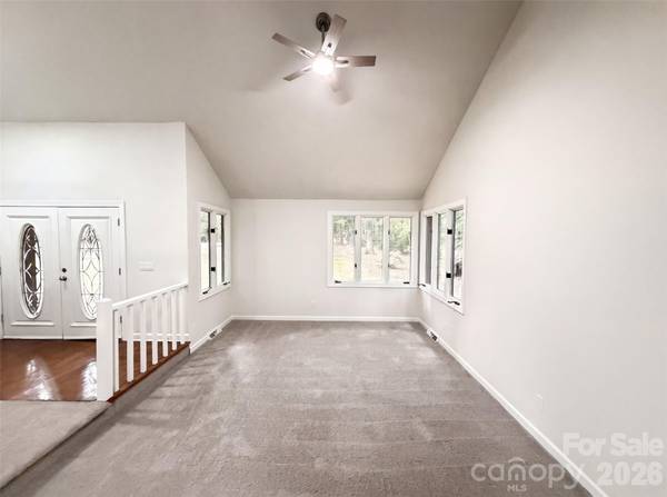608 Amanda DR, Matthews, NC 28104