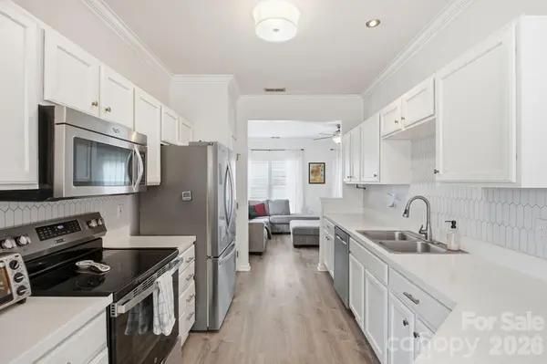 12418 Blossoming CT, Charlotte, NC 28273