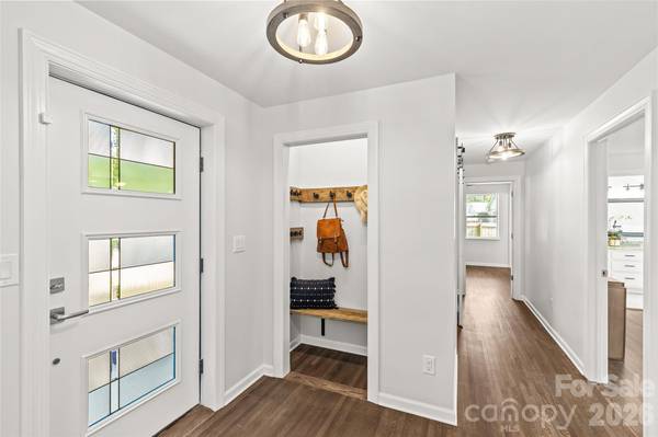 821 Dallas Spencer Mountain RD, Dallas, NC 28034