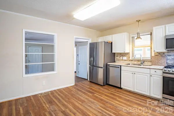 1708 Belmar DR, Gastonia, NC 28052