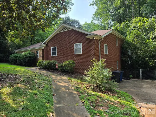 843 Stockton ST, Statesville, NC 28677