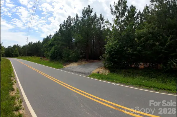 9 Morrison RD, Morganton, NC 28655