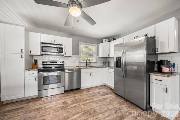 327 Marys Grove Church RD, Kings Mountain, NC 28086