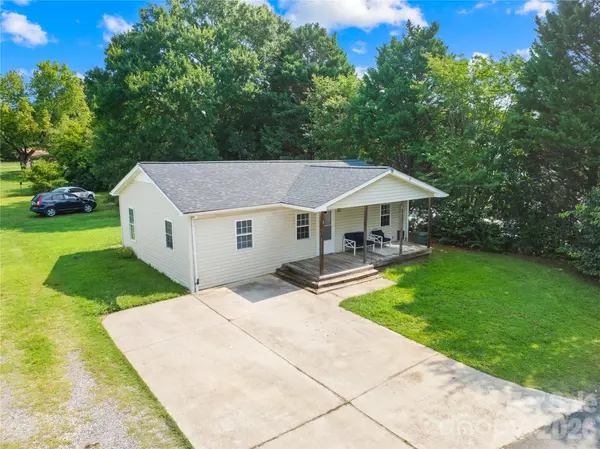 2104 Court DR, Gastonia, NC 28054